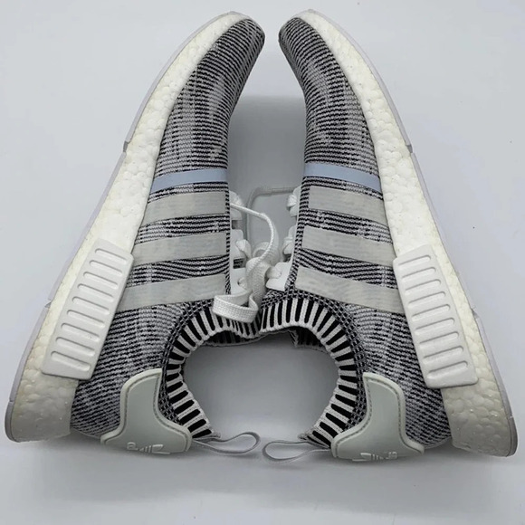 Adidas Boost LHG 029003 Black White Gray Sneakers - Size 10 - Picture 7 of 9